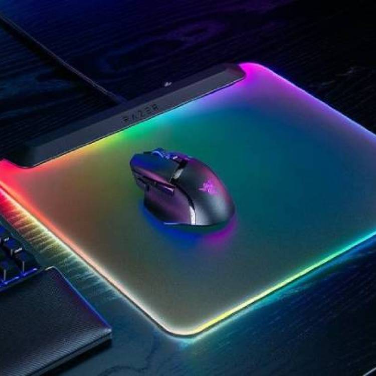 Anuncian V2 Pro, el primer mousepad gamer del mundo con retroiluminación LED 