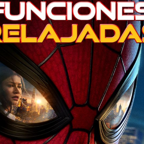Acercamiento a la máscara roja y negra del traje de Spider-Man. En el visor derecho reflejado se observa el rostro de MJ (Zendaya) mirando al horizonte con la ciudad al atardecer de fondo. En la parte superior de la imagen se aprecia la leyenda en letras grandes y estilizadas "FUNCIONES RELAJADAS" en color blanco y amarillo con borde rojo.