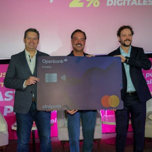 Presentación oficial de una tarjeta de crédito conjunta entre Openbank México, Cinépolis y Mastercard.