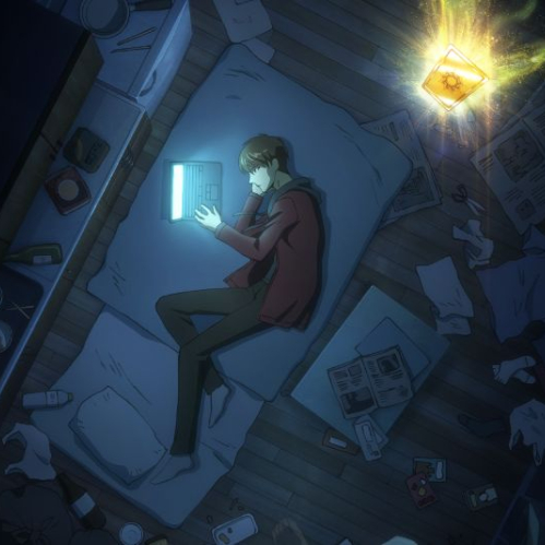 Ilustración en vista superior que muestra a un joven tendido en un colchón dentro de una habitación oscura y desordenada mientras revisa una laptop encendida, acompañado por la presencia de una carta flotante que emite una intensa luz dorada en la esquina superior derecha.