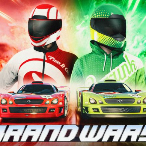 Arte oficial del evento Brand Wars en GTA Online. Muestra a dos pilotos con cascos de carreras (uno vestido con traje rojo y blanco de eCola con la leyenda "Pass It On" y el otro con sudadera verde y casco amarillo de Sprunk) colocados detrás de dos autos deportivos preparados para pista, uno rojo y uno verde, acelerando a gran velocidad sobre un fondo de efectos luminosos con la leyenda "BRAND WARS" en la parte inferior.