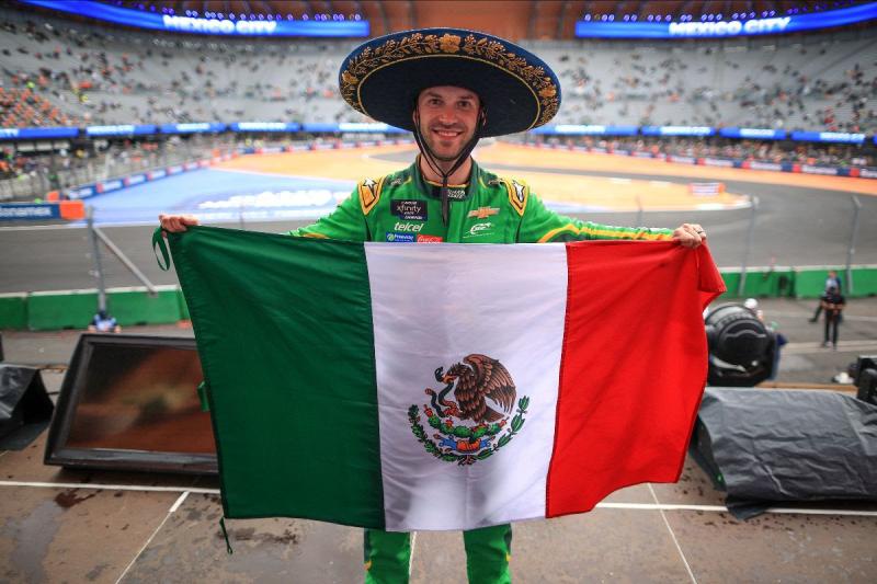 Daniel Suárez gana The Chilango 150 de NASCAR Xfinity Series