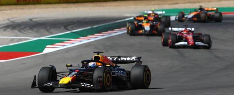 Verstappen domina en Estados Unidos y suma su quinta victoria