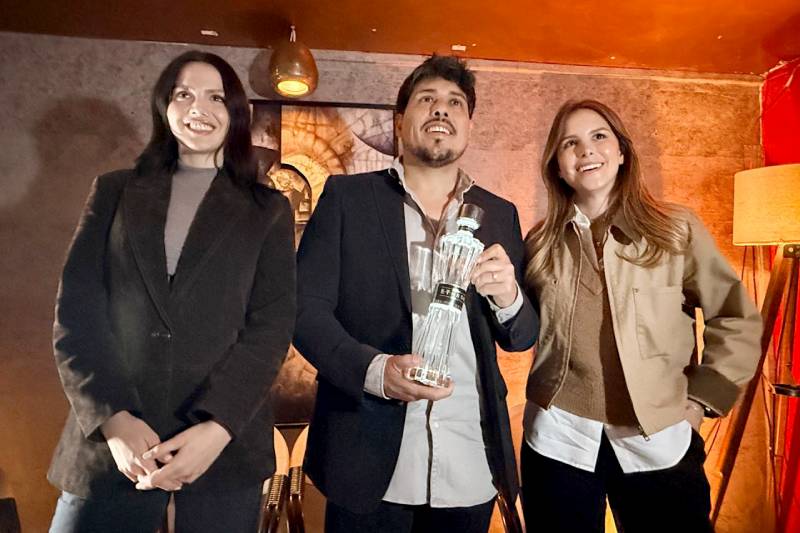 Ajeno se transforma en The Secret House