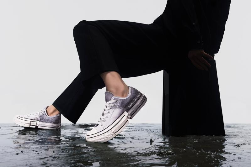 Revitalizan el Chuck 2-in-1 con colores inspirados en la cerámica