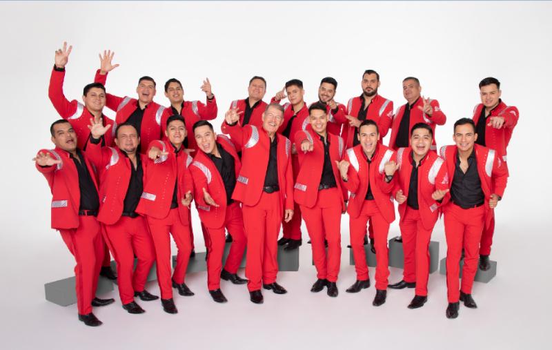 La Arrolladora Banda El limón presenta “Prefiero Estar Contigo Deluxe”