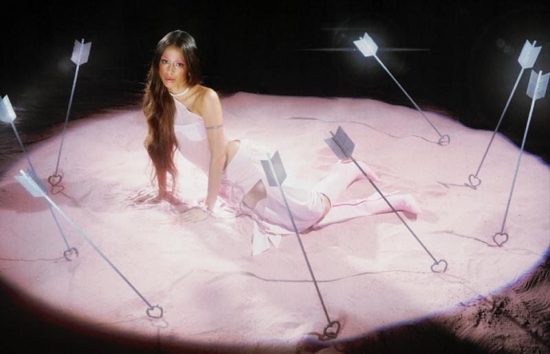 Tini abre su corazón con “Cupido”