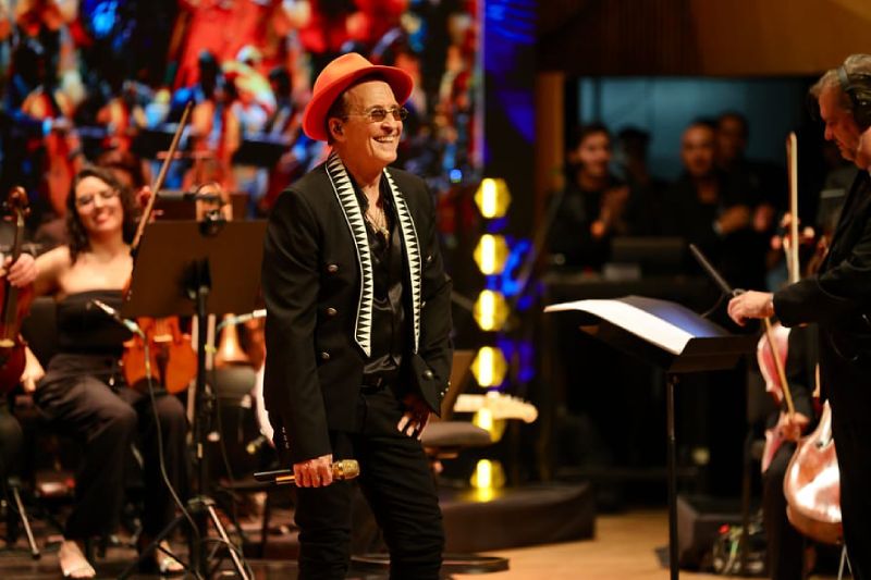 Emmanuel llevará sus grandes éxitos al Auditorio Nacional en formato orquestal 