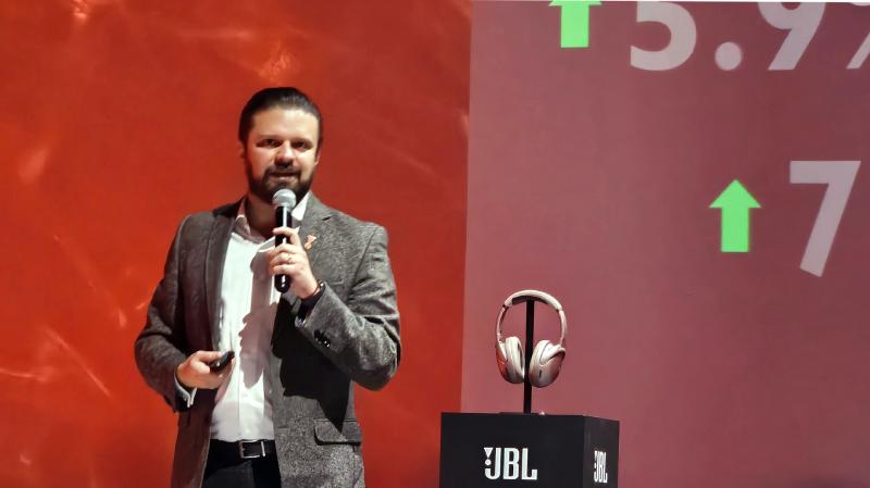 JBL lanza los Tour ONE M3: Una nueva era en audio premium