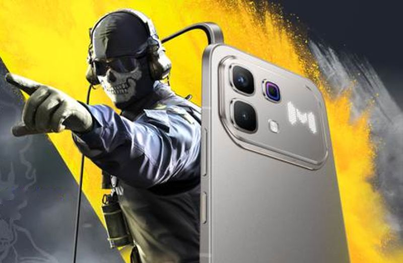 Infinix NOTE 60 Call of Duty: Mobile Edition – Arte promocional Imagen promocional con un personaje táctico y un smartphone con diseño metálico y patrón luminoso, en un entorno de colores intensos.