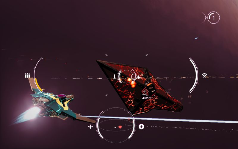 Nave del jugador disparando a corta distancia contra una nave enemiga Phiraun con forma geométrica y detalles rojos.