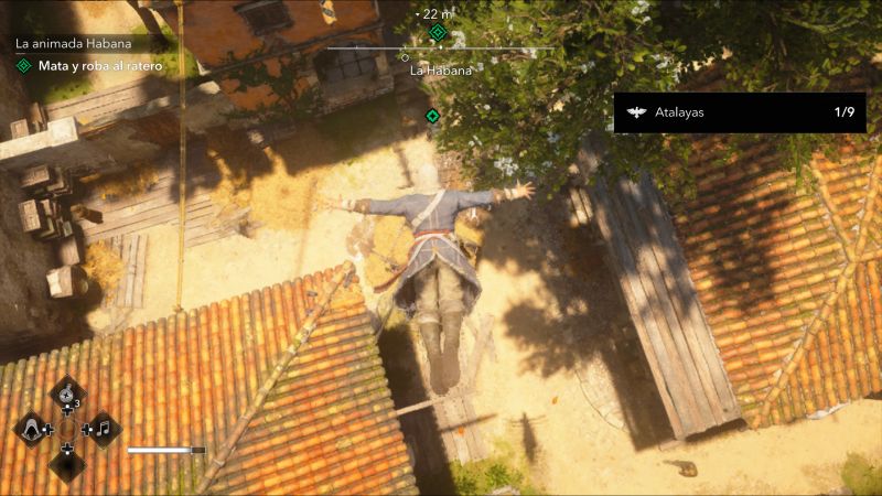 Vista aérea en picada de Edward Kenway realizando un salto de fe desde un tejado hacia una pila de paja en las calles de La Habana.