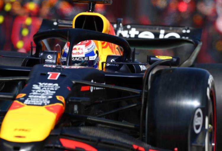Verstappen hace historia con su cuarta victoria consecutiva en Imola
