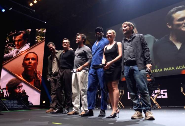 Scarlett Johansson y el elenco de Jurassic World Renace rugió con fuerza en CCXP México 2025